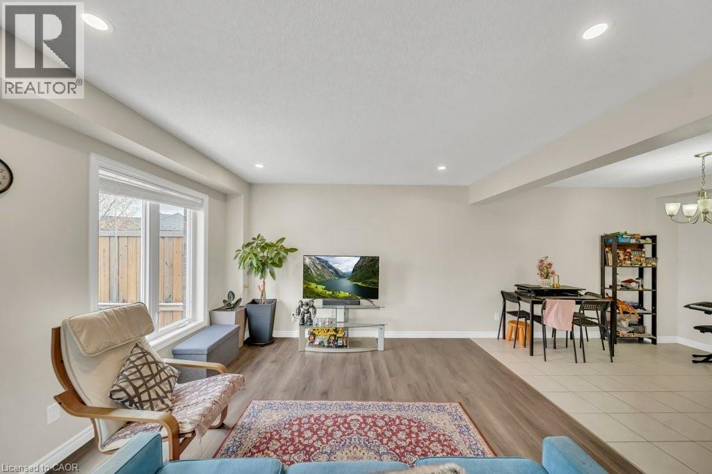 129 Templewood Drive, Kitchener, Ontario  N2R 1Y4 - Photo 9 - 40793200