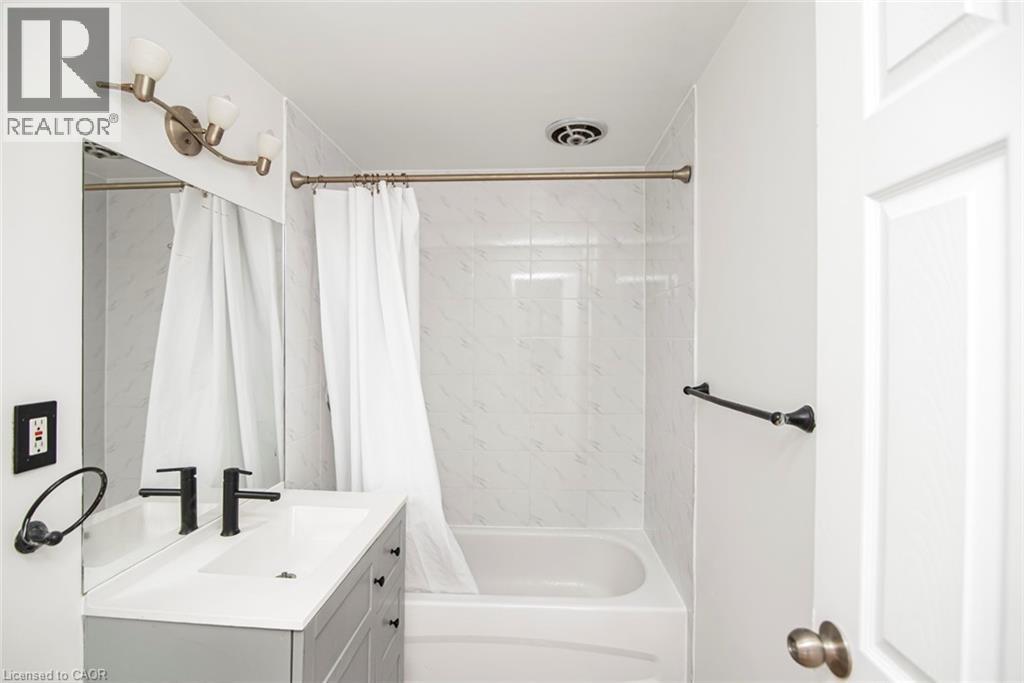 25 Britten Close Unit# 9a, Hamilton, Ontario  L9C 4J8 - Photo 35 - 40791283