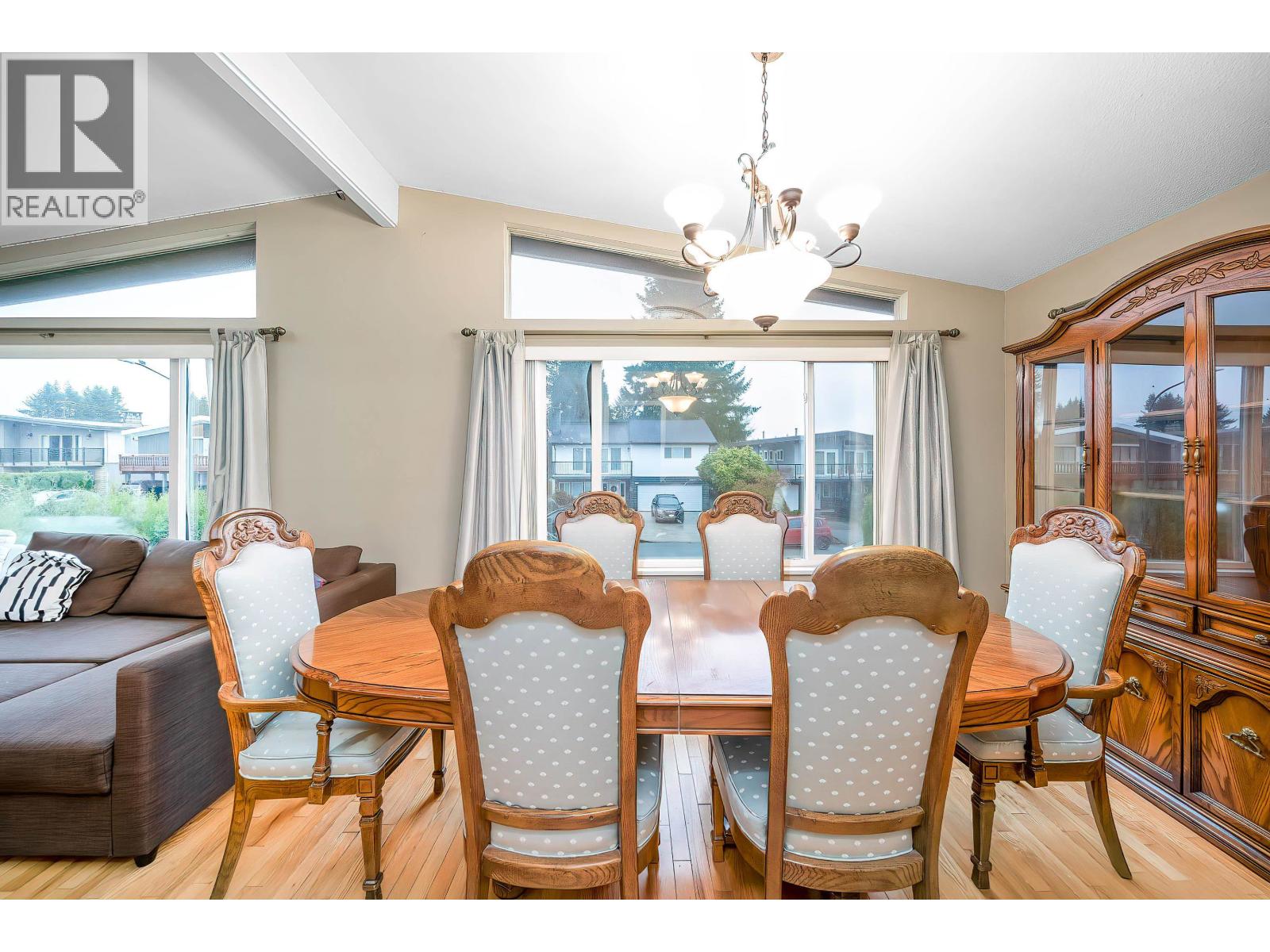 951 Everett Crescent, Burnaby, British Columbia V5A 2N6 - Photo 11 - R3070402