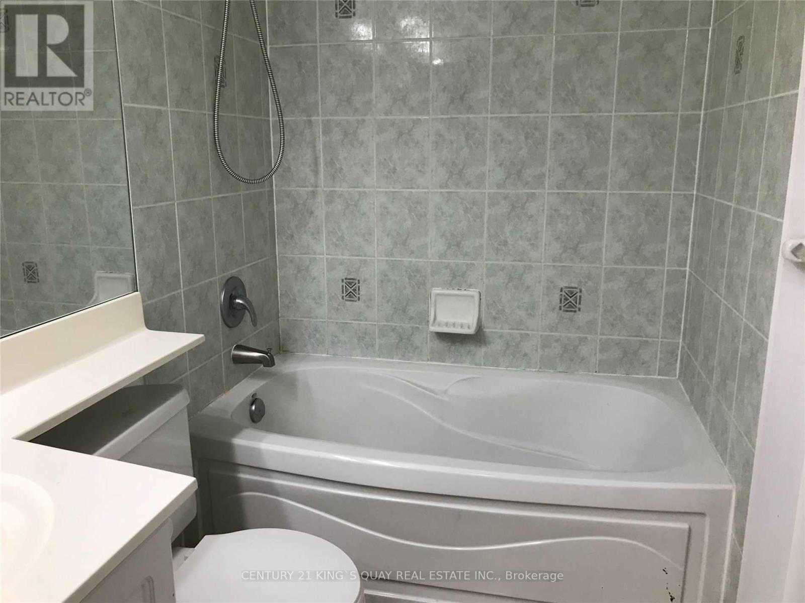 1023 - 80 Harrison Garden Boulevard, Toronto, Ontario  M2N 7E3 - Photo 9 - C12613900