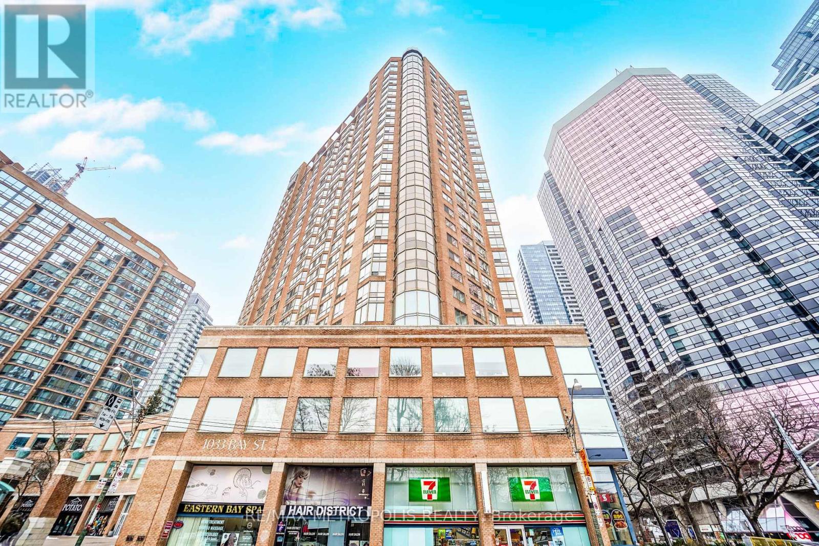320 - 1033 Bay Street, Toronto, Ontario  M5S 3A5 - Photo 3 - C12613908