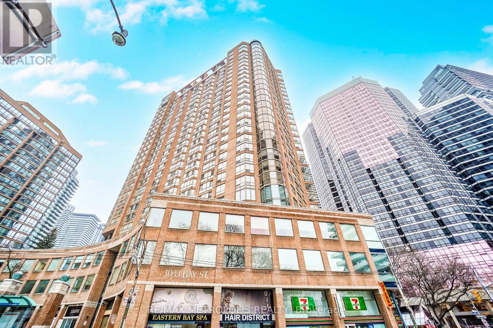 320 - 1033 Bay Street, Toronto, Ontario  M5S 3A5 - Photo 4 - C12613908