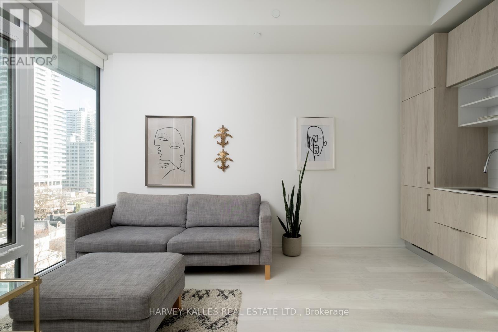 941 - 8 Hillsdale Avenue E, Toronto, Ontario  M4S 0B2 - Photo 3 - C12613916