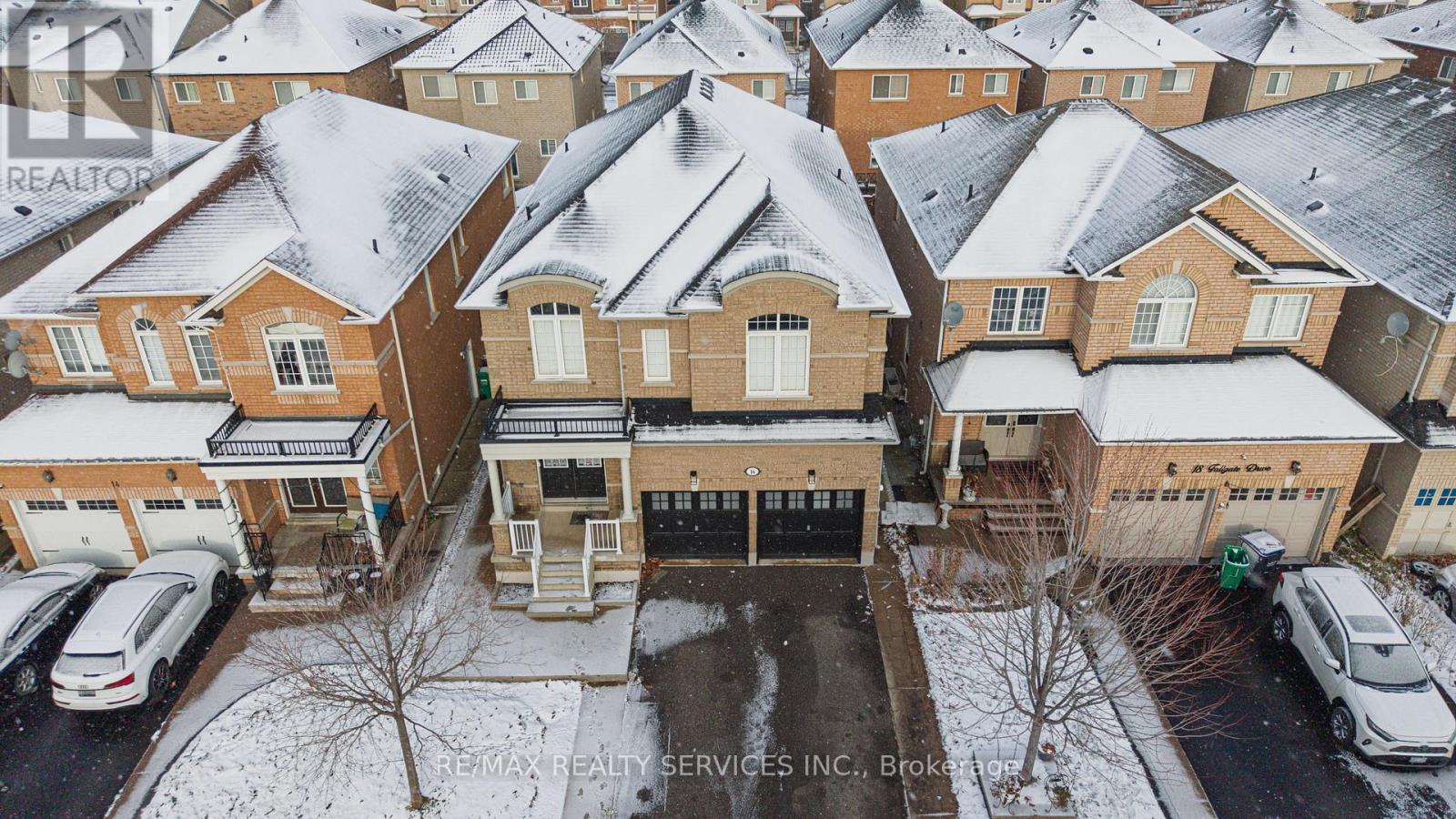 16 FALLGATE DRIVE, Brampton, Ontario