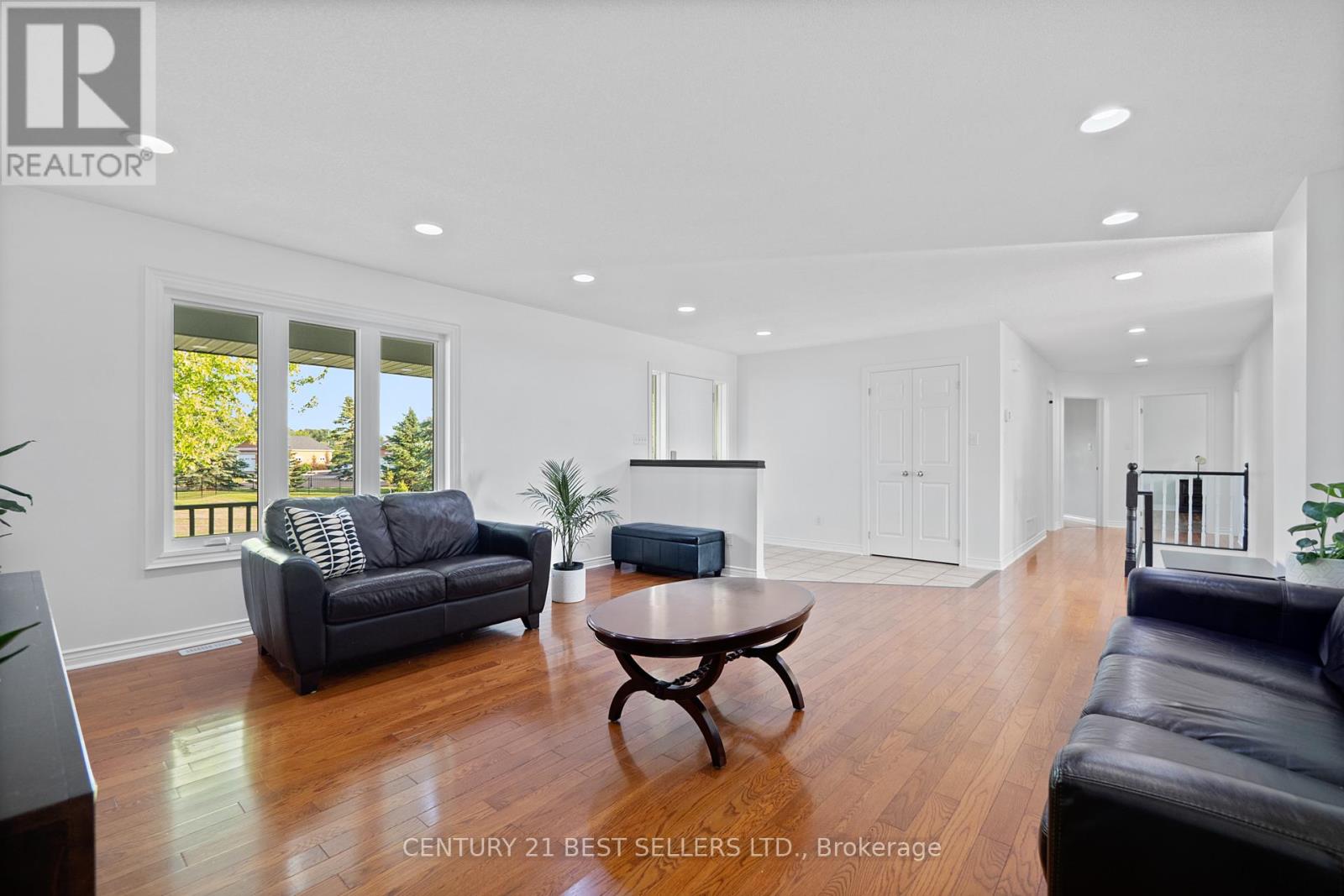 14 Pioneer Ridge Court, Essa, Ontario  L0L 1N0 - Photo 13 - N12613812