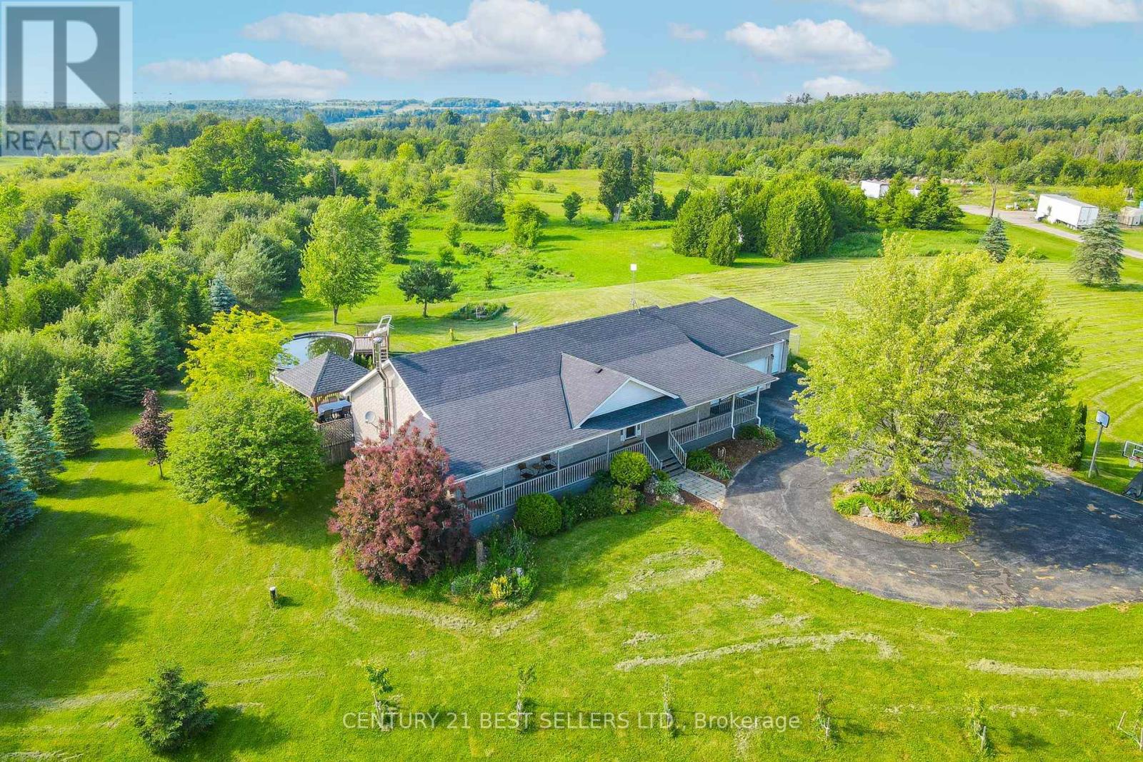 14 Pioneer Ridge Court, Essa, Ontario  L0L 1N0 - Photo 6 - N12613812