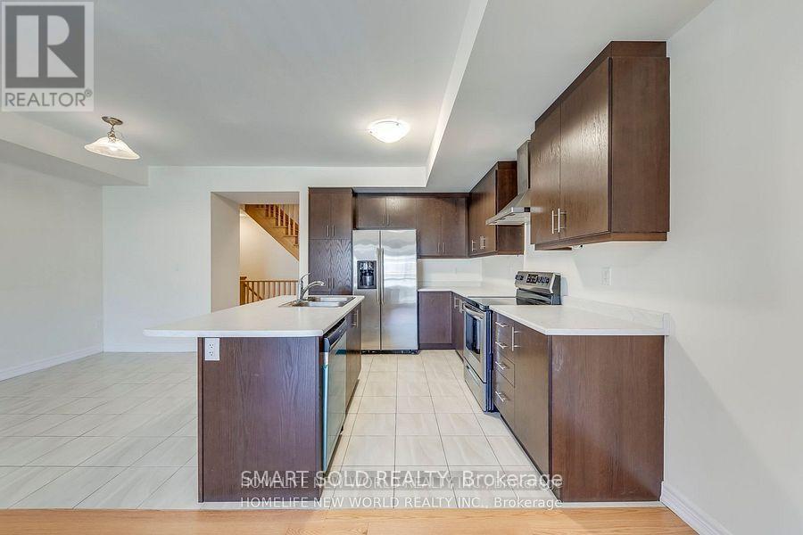 A - 29 Luzon Avenue, Markham, Ontario  L6B 1N6 - Photo 4 - N12613830