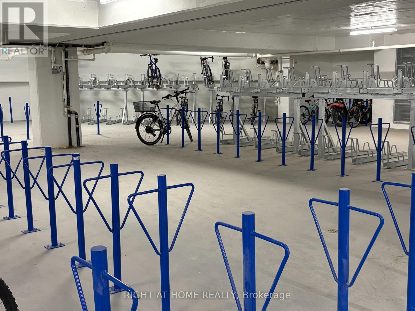 3215 - 8 Interchange Way, Vaughan, Ontario  L4K 0R2 - Photo 18 - N12613832