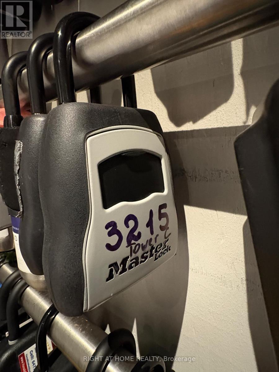 3215 - 8 Interchange Way, Vaughan, Ontario  L4K 0R2 - Photo 22 - N12613832