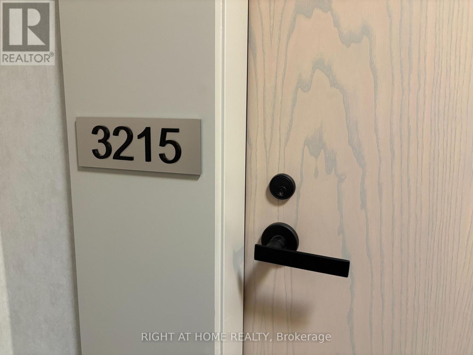 3215 - 8 Interchange Way, Vaughan, Ontario  L4K 0R2 - Photo 3 - N12613832