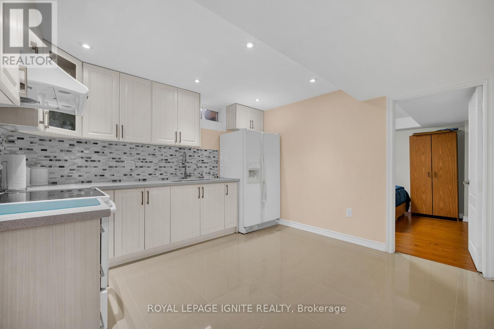 Bsmt - 71 Forestbrook Drive, Markham, Ontario  L6B 0G2 - Photo 5 - N12613836