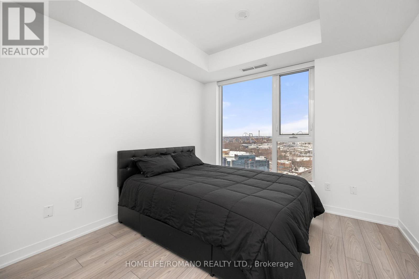 1426 - 498 Caldari Road, Vaughan, Ontario  L4K 2N9 - Photo 16 - N12613874