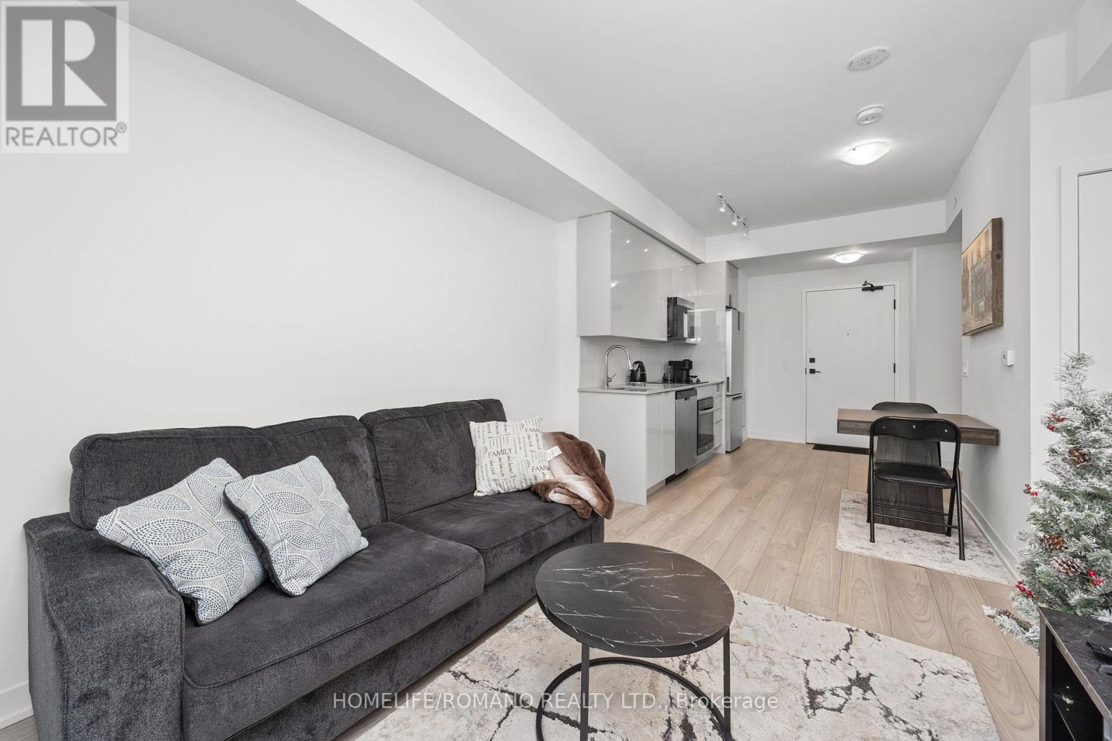 1426 - 498 Caldari Road, Vaughan (Concord), Ontario  L4K 2N9 - Photo 10 - N12613890