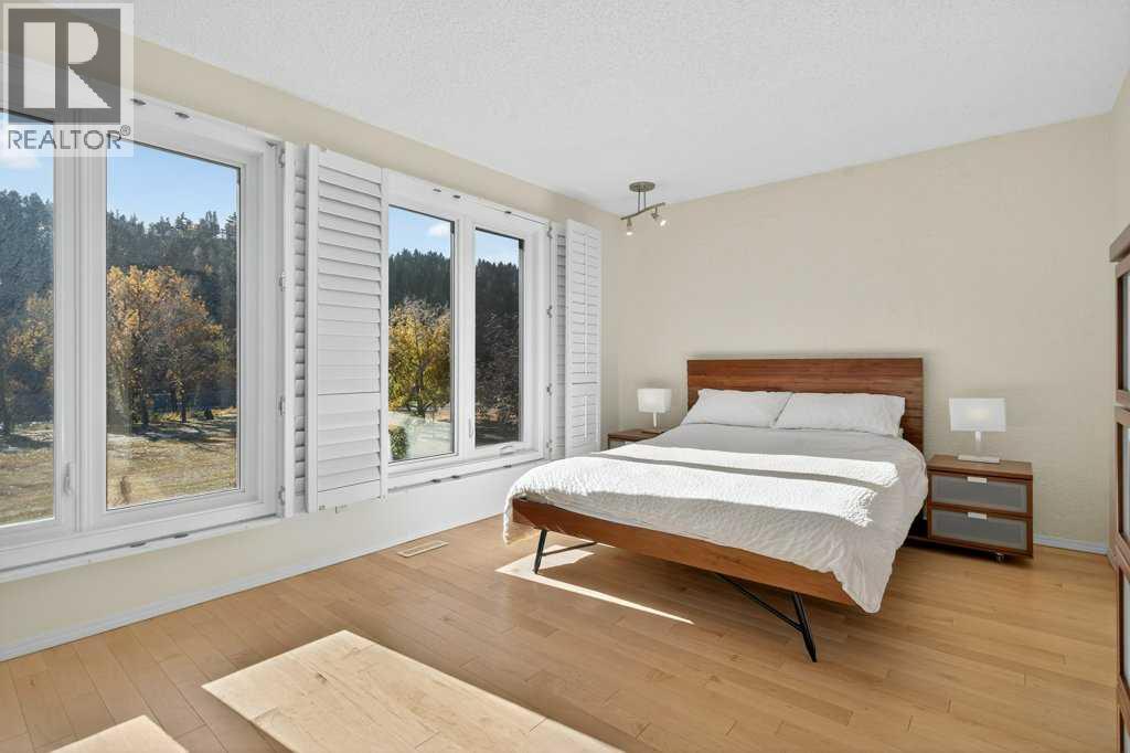 3839 Point Mckay Road Nw, Calgary, Alberta  T3B 4V7 - Photo 17 - A2264508