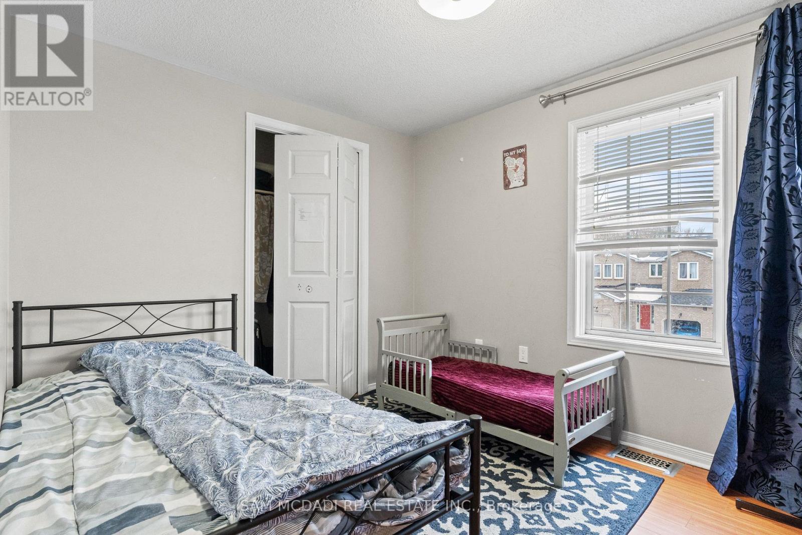 1073 Gabriel Place, Burlington, Ontario  L7R 4J6 - Photo 21 - W12613804