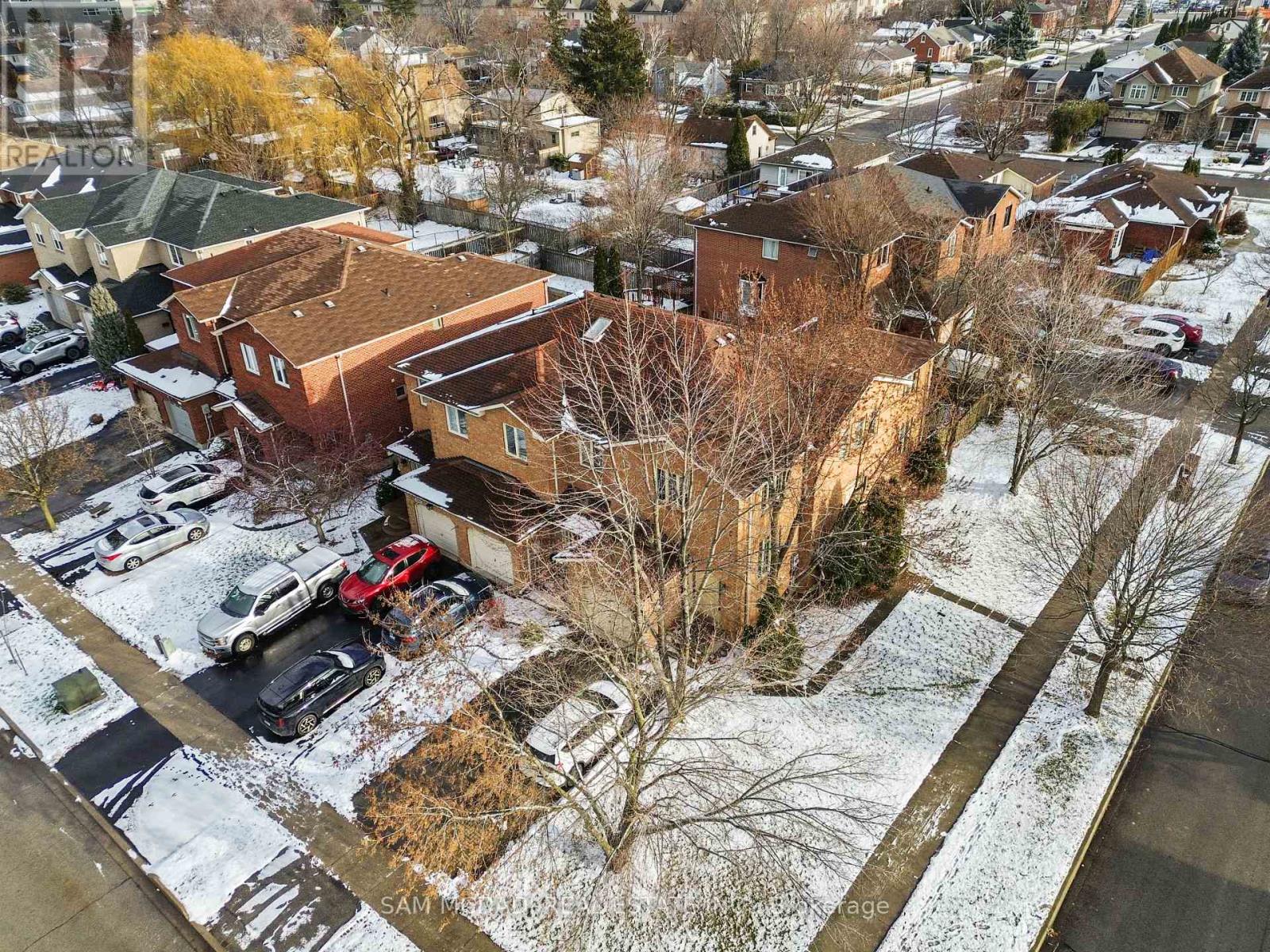 1073 Gabriel Place, Burlington, Ontario  L7R 4J6 - Photo 33 - W12613804