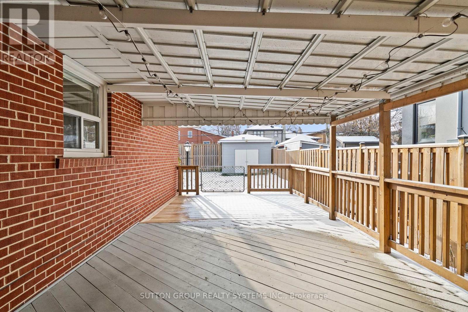 Main Floor - 103 Summitcrest Drive, Toronto, Ontario  M9P 1H7 - Photo 34 - W12613824