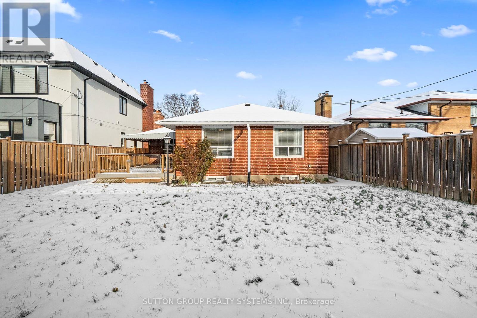 Main Floor - 103 Summitcrest Drive, Toronto, Ontario  M9P 1H7 - Photo 39 - W12613824