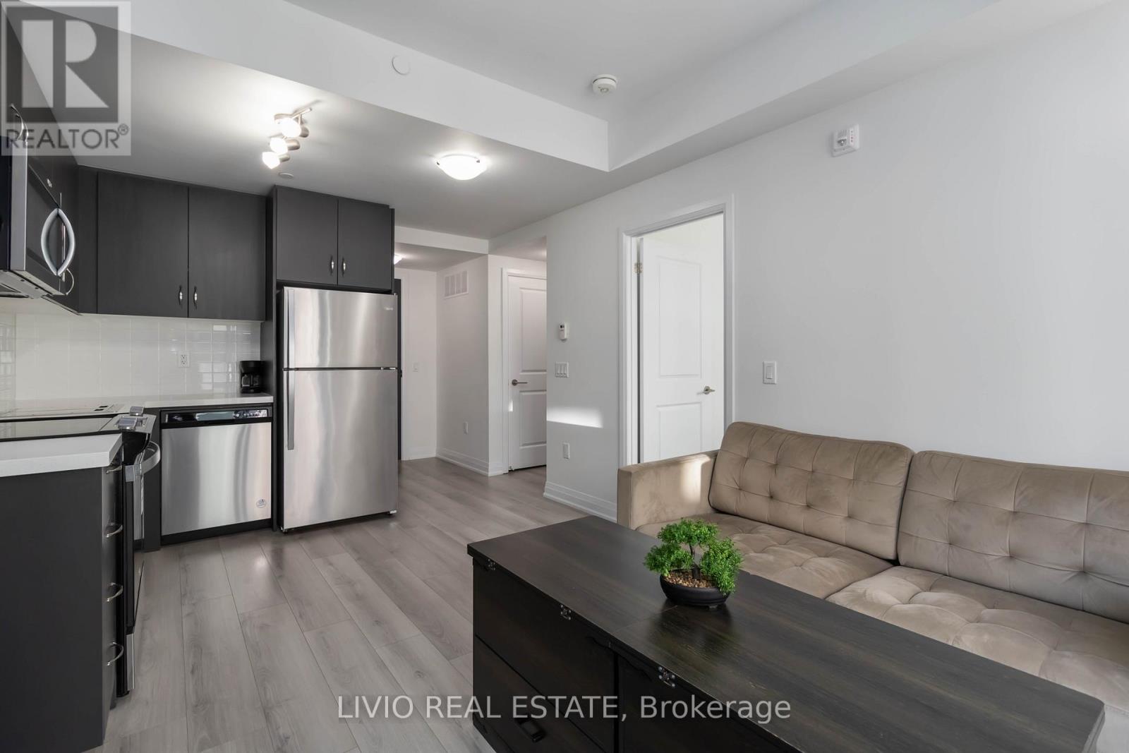 206 - 95 Attmar Drive, Brampton, Ontario L6P 0Y6 - Photo 13 - W12613868