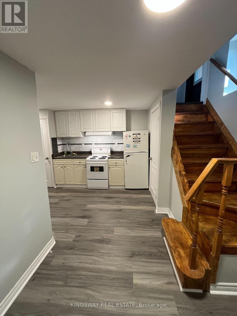 Rbsmt - 213 Royal York Road, Toronto, Ontario  M8V 2V5 - Photo 12 - W12613912