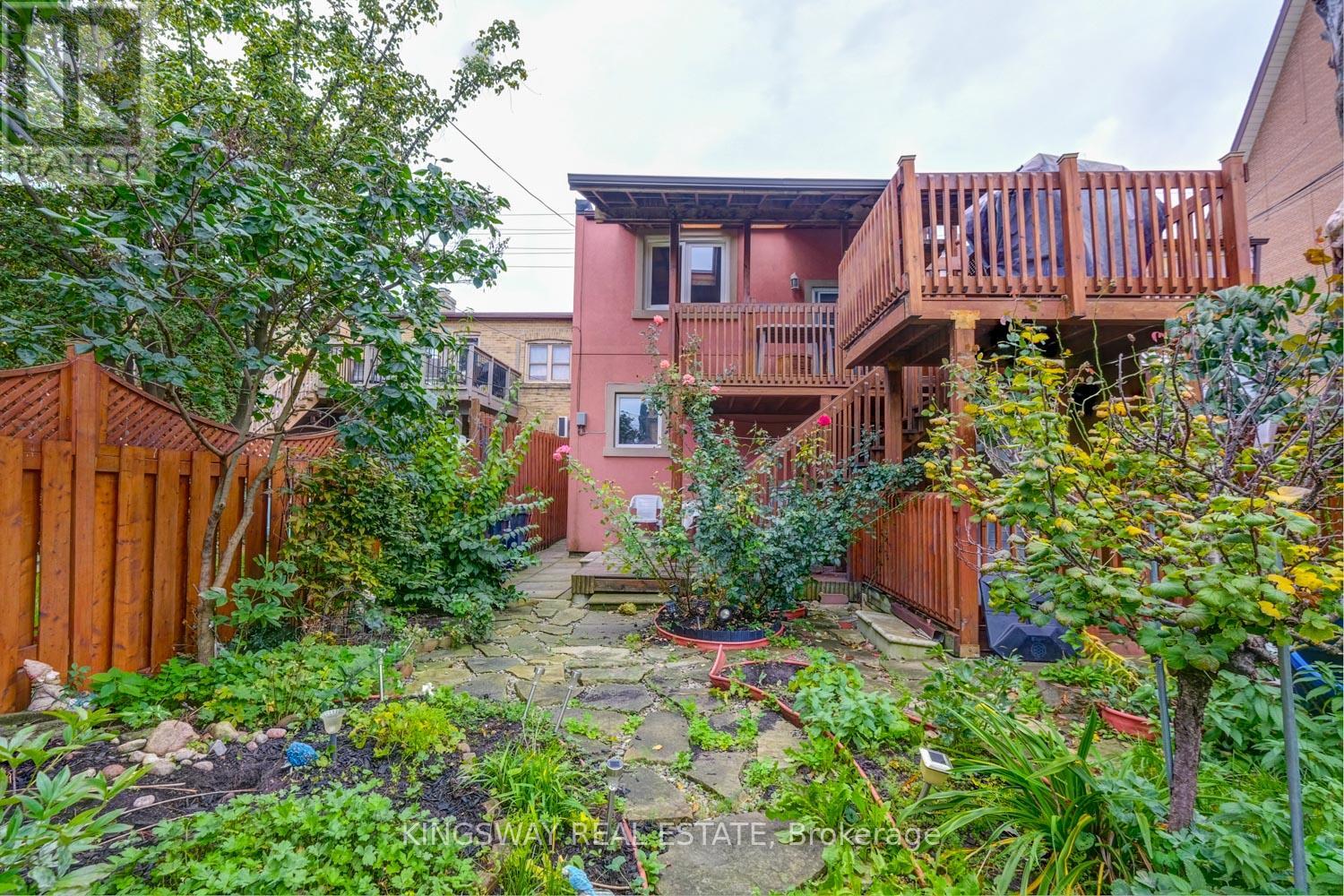 Rbsmt - 213 Royal York Road, Toronto, Ontario  M8V 2V5 - Photo 3 - W12613912