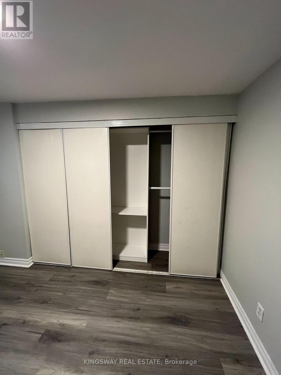 Rbsmt - 213 Royal York Road, Toronto, Ontario  M8V 2V5 - Photo 6 - W12613912