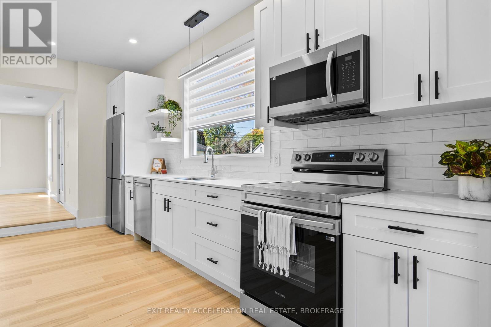 213 Belleville Road, Greater Napanee, Ontario  K7R 2R4 - Photo 4 - X12610288