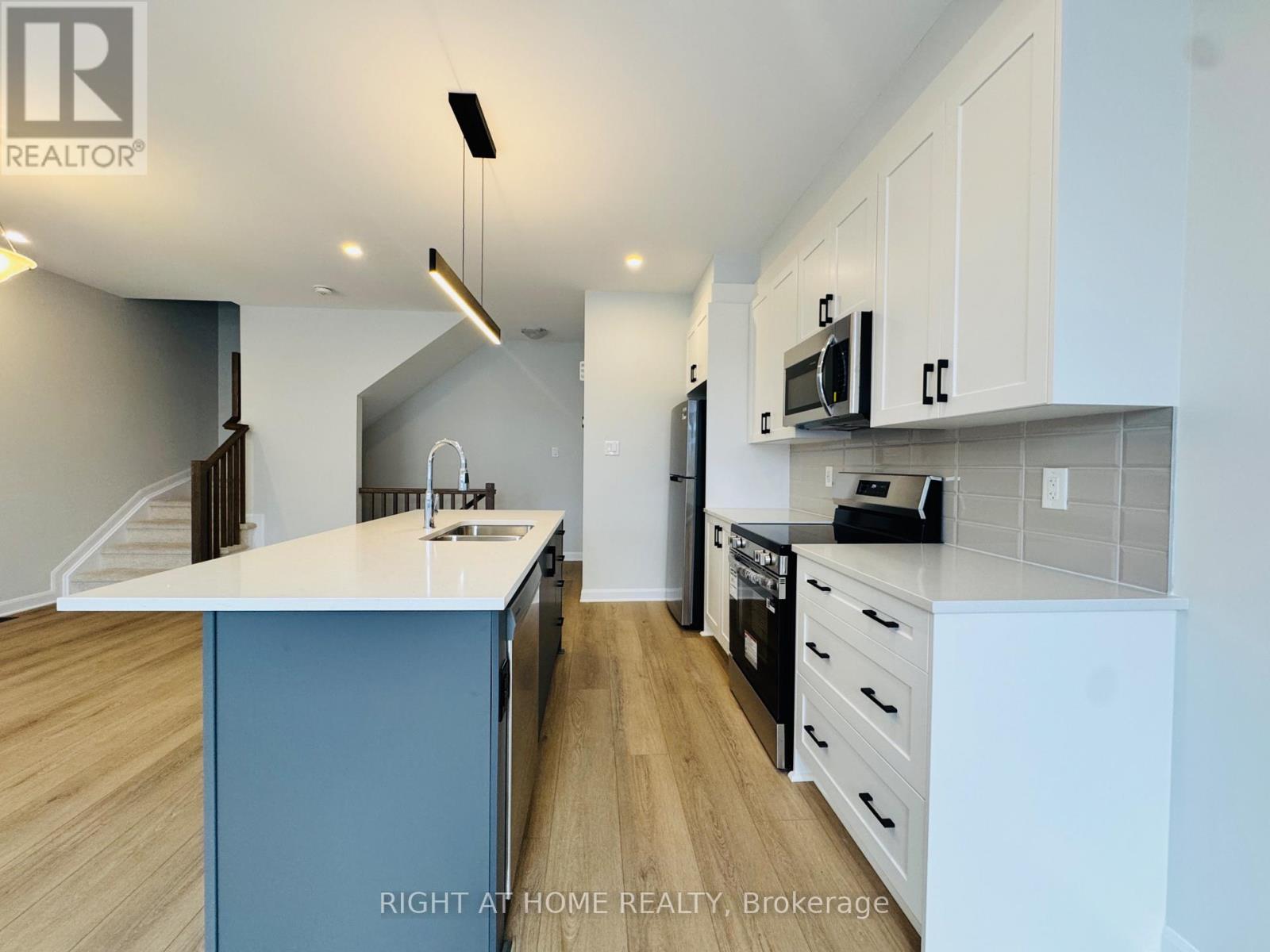 312 Clearpath Private, Ottawa, Ontario  K2T 0S5 - Photo 9 - X12585670