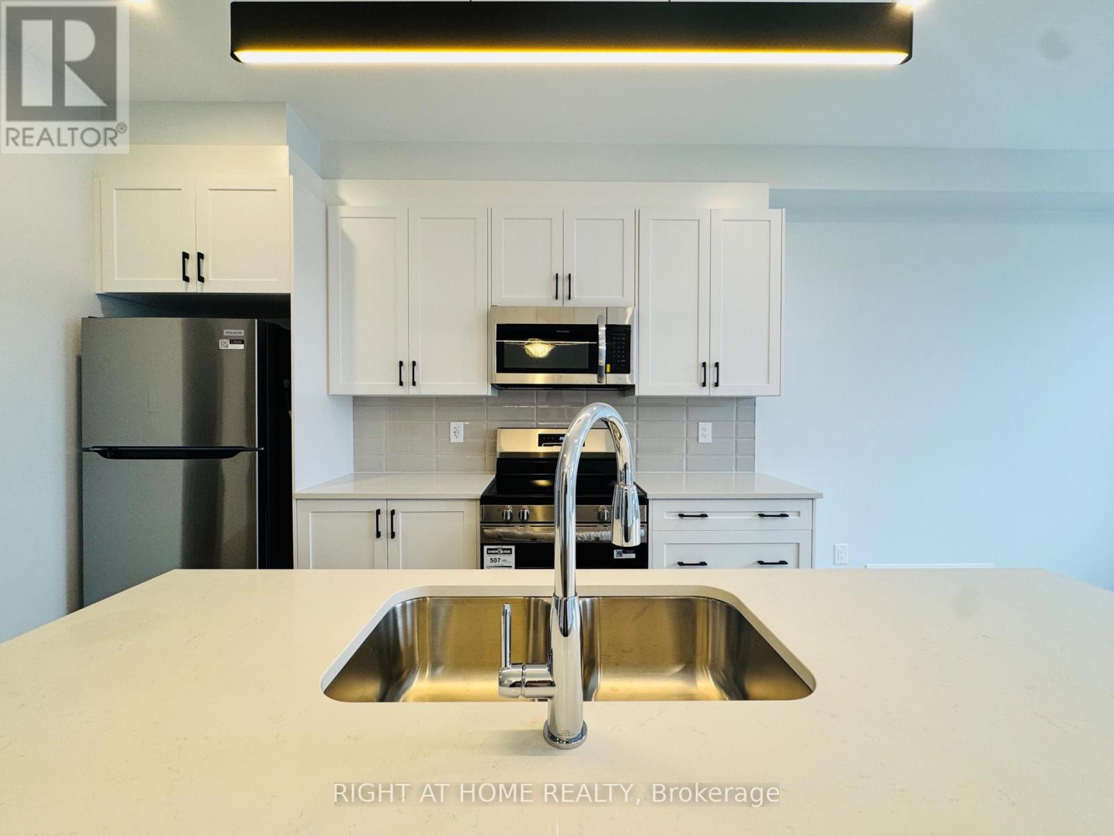 312 Clearpath Private, Ottawa, Ontario  K2T 0S5 - Photo 8 - X12585670