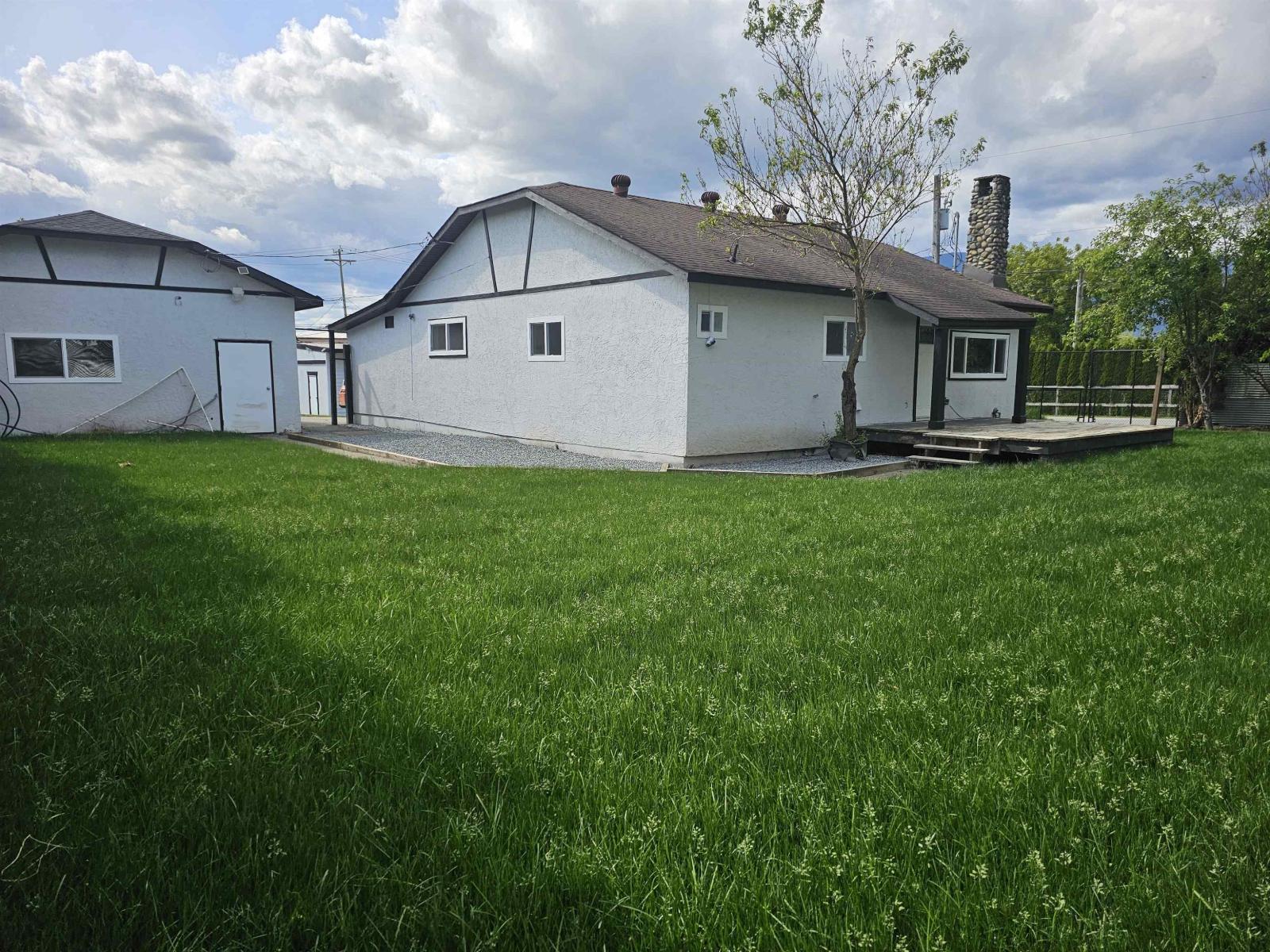 7088 Sumas Prairie Road, Greendale, Sardis - Greendale, British Columbia  V2R 4K1 - Photo 12 - R3066906