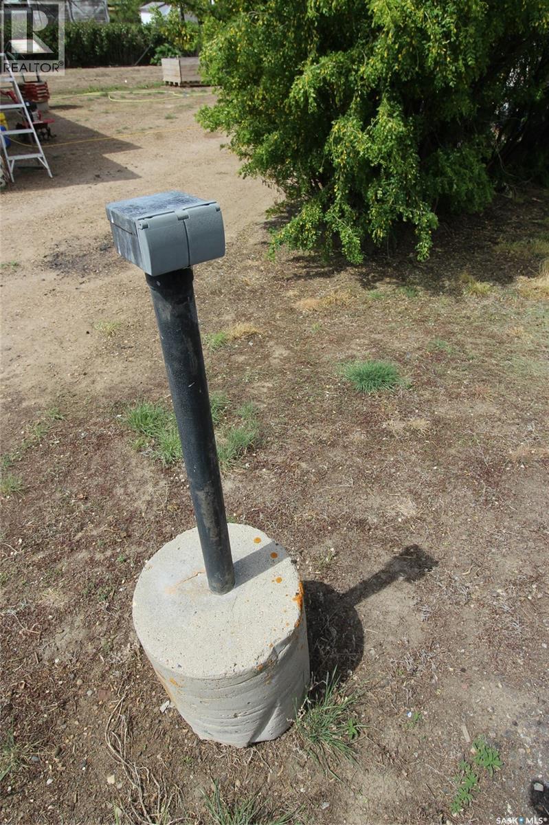 303 1st Avenue W, Climax, Saskatchewan  S0N 0N0 - Photo 28 - SK025424