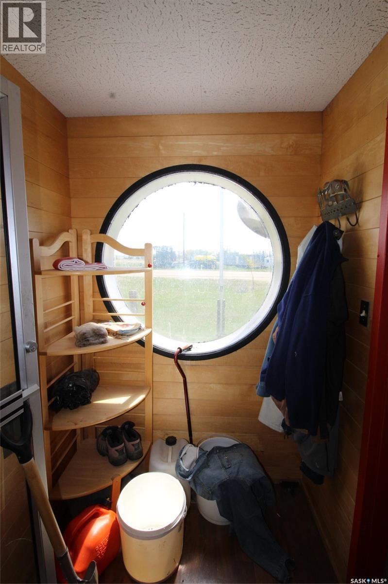 303 1st Avenue W, Climax, Saskatchewan  S0N 0N0 - Photo 3 - SK025424