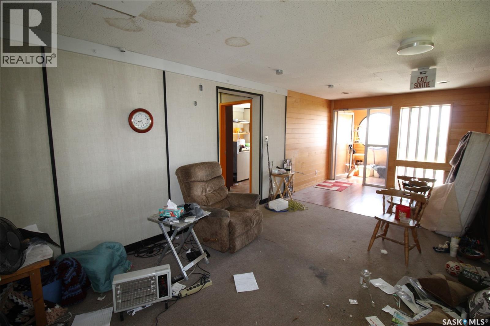 303 1st Avenue W, Climax, Saskatchewan  S0N 0N0 - Photo 5 - SK025424