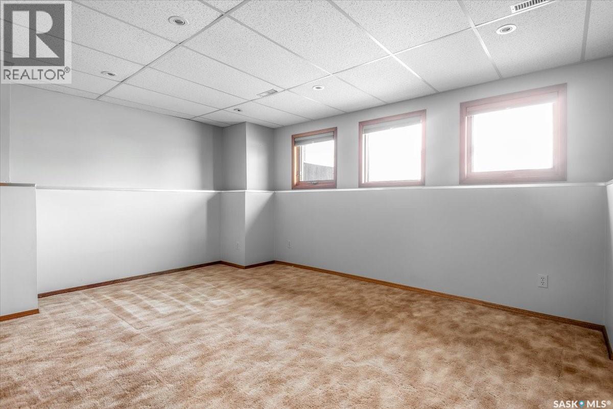 4317 3rd Avenue N, Regina, Saskatchewan  S4R 0X1 - Photo 18 - SK025403