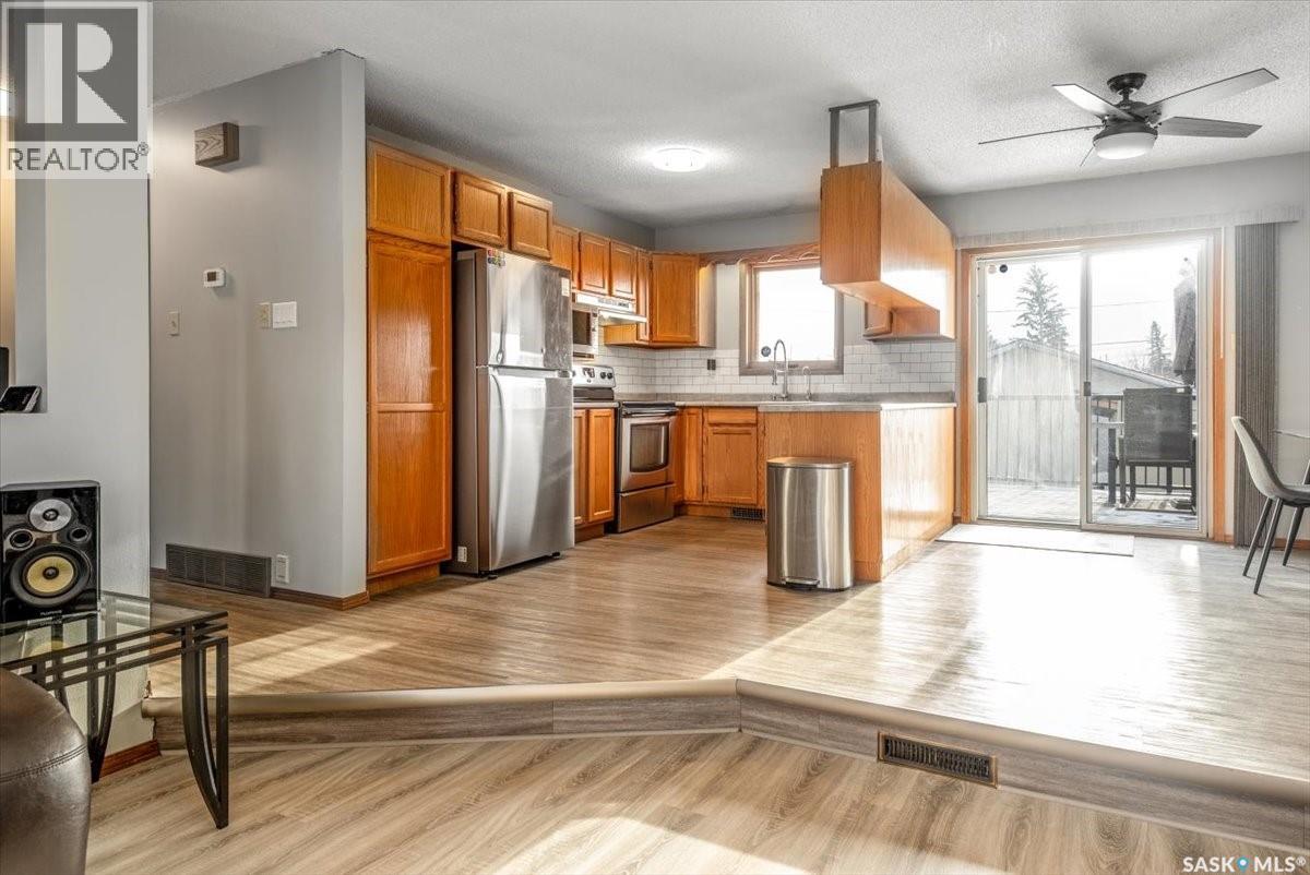 4317 3rd Avenue N, Regina, Saskatchewan  S4R 0X1 - Photo 7 - SK025403