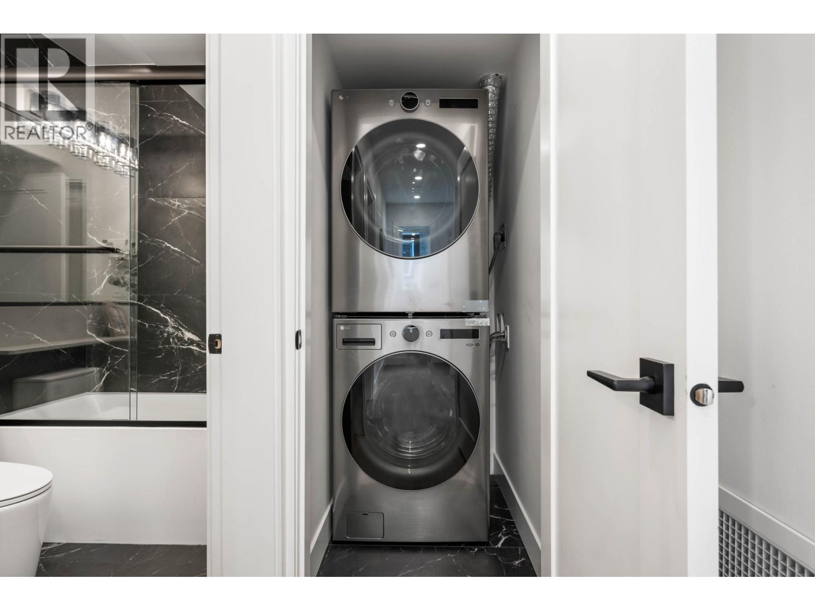 1 3065 Charles Street, Vancouver, British Columbia  V5K 3B6 - Photo 34 - R3072433