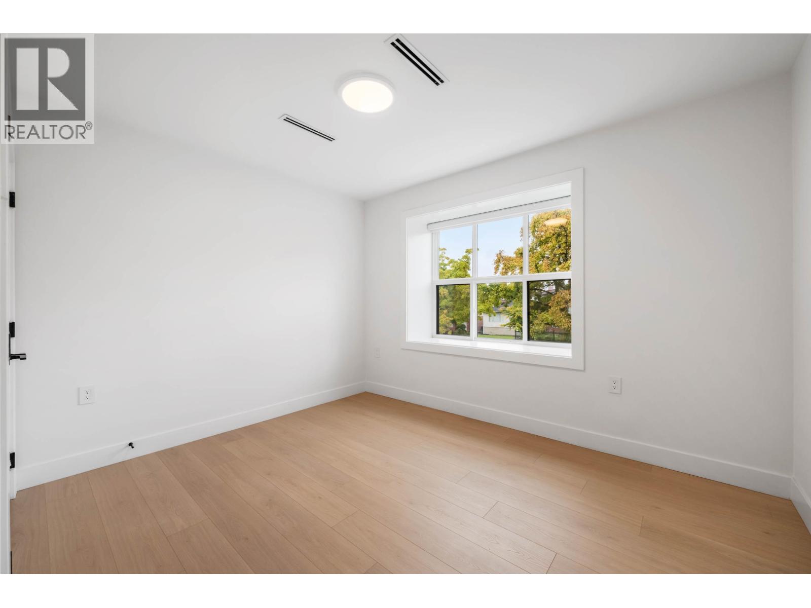 1 3065 Charles Street, Vancouver, British Columbia  V5K 3B6 - Photo 27 - R3072433