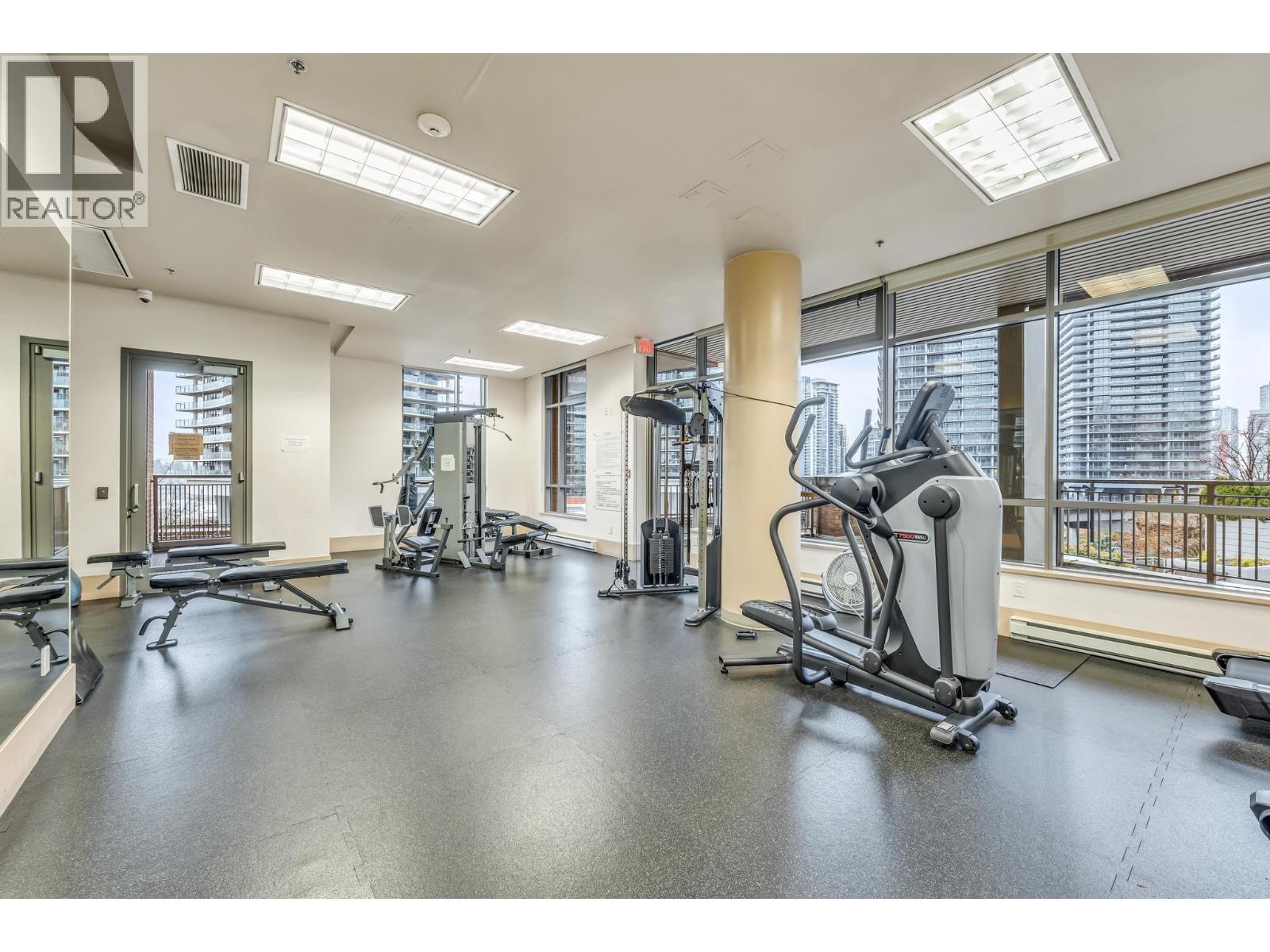 2501 4888 Brentwood Drive, Burnaby, British Columbia  V5C 0C6 - Photo 3 - R3070522