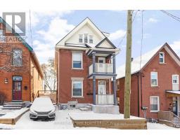 70 ANDERSON STREET, Ottawa, Ontario