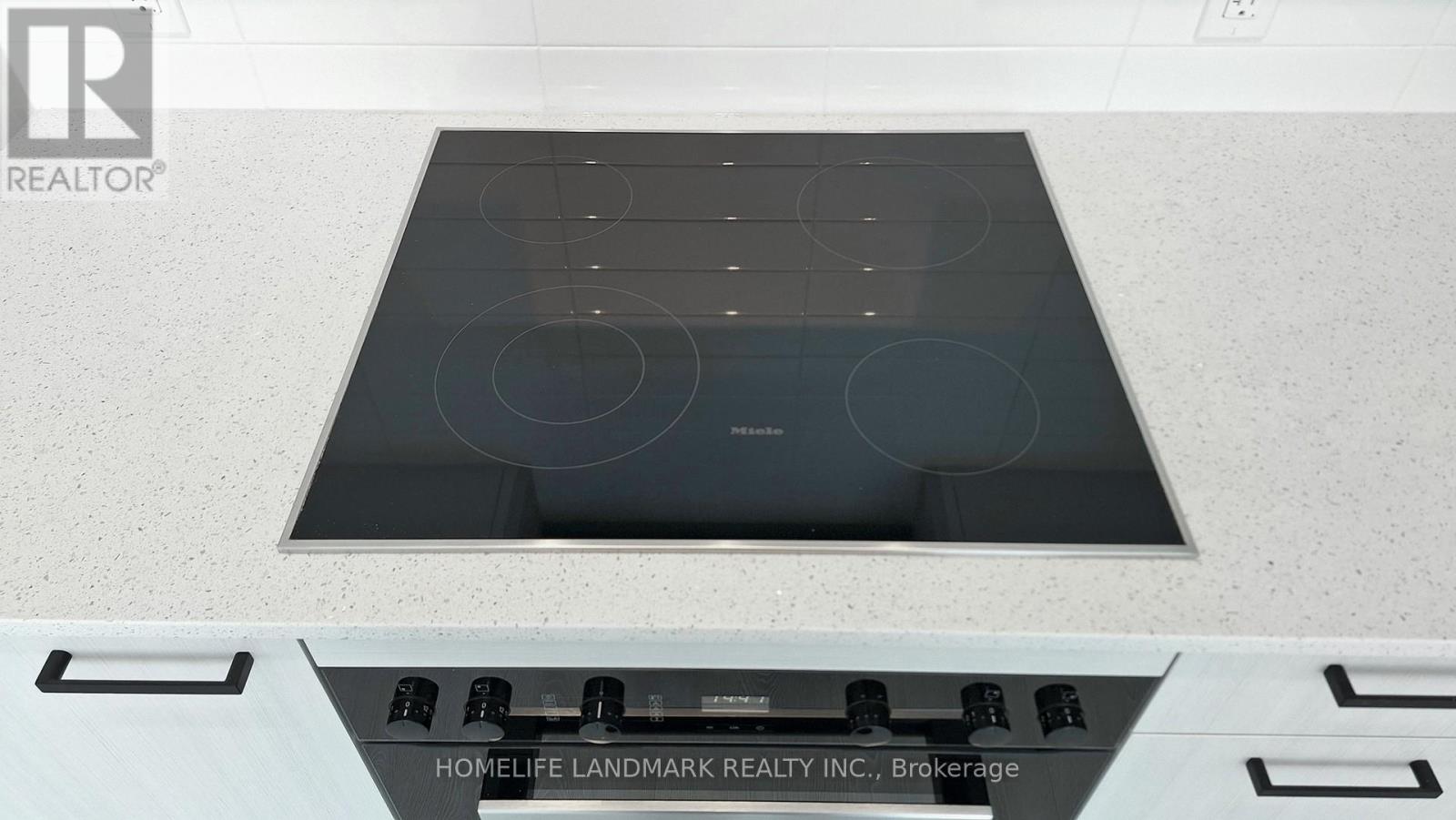 1520 - 1 Quarrington Lane, Toronto, Ontario  M3C 0S4 - Photo 24 - C12610400