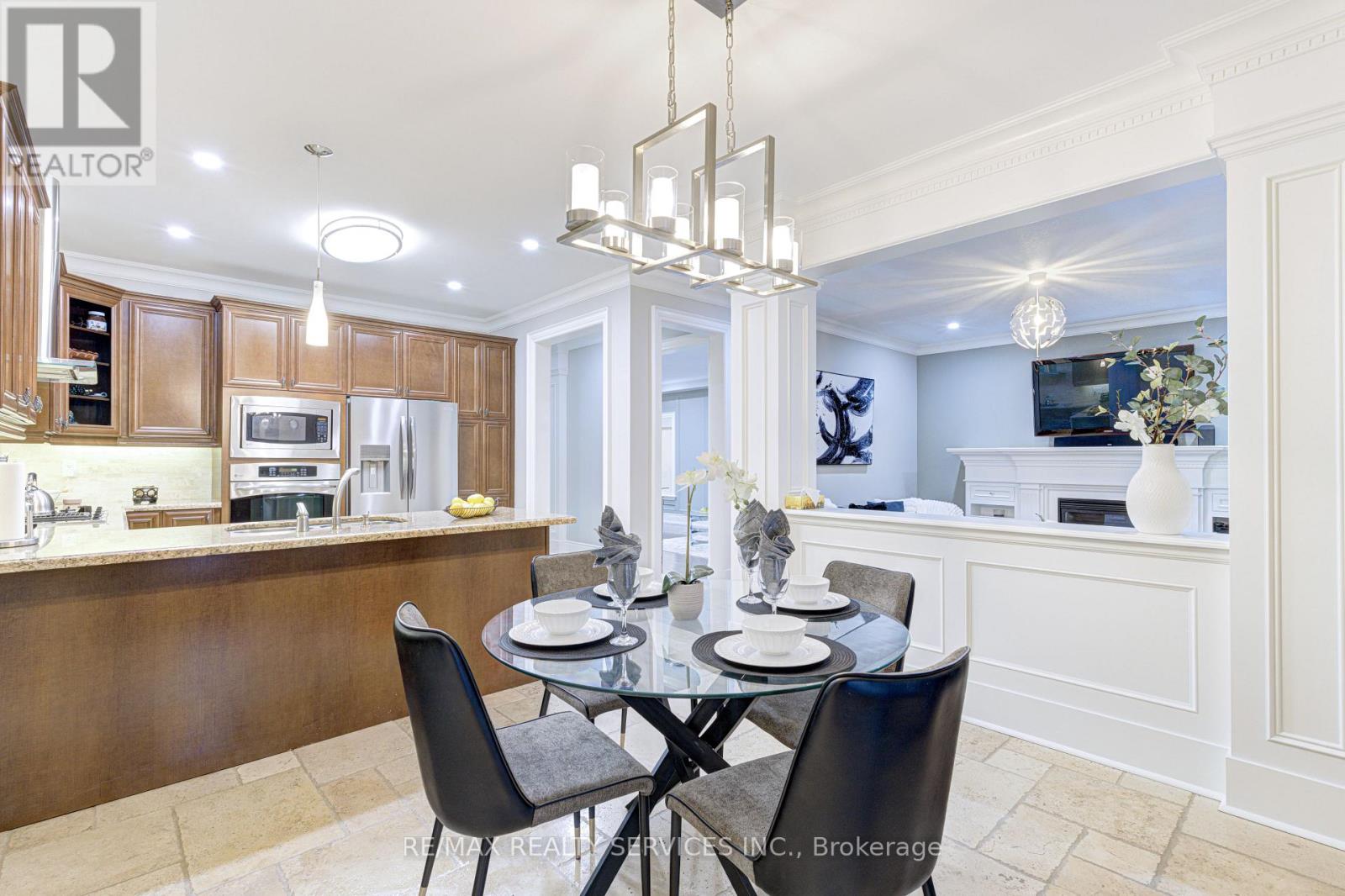 16 Fallgate Drive, Brampton, Ontario  L6X 0R5 - Photo 15 - W12587518