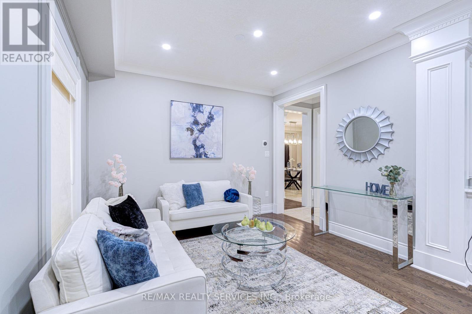 16 Fallgate Drive, Brampton, Ontario  L6X 0R5 - Photo 6 - W12587518