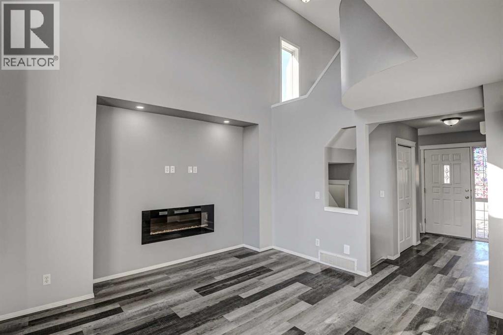 61 Everstone Avenue Sw, Calgary, Alberta  T2Y 4J6 - Photo 8 - A2265291