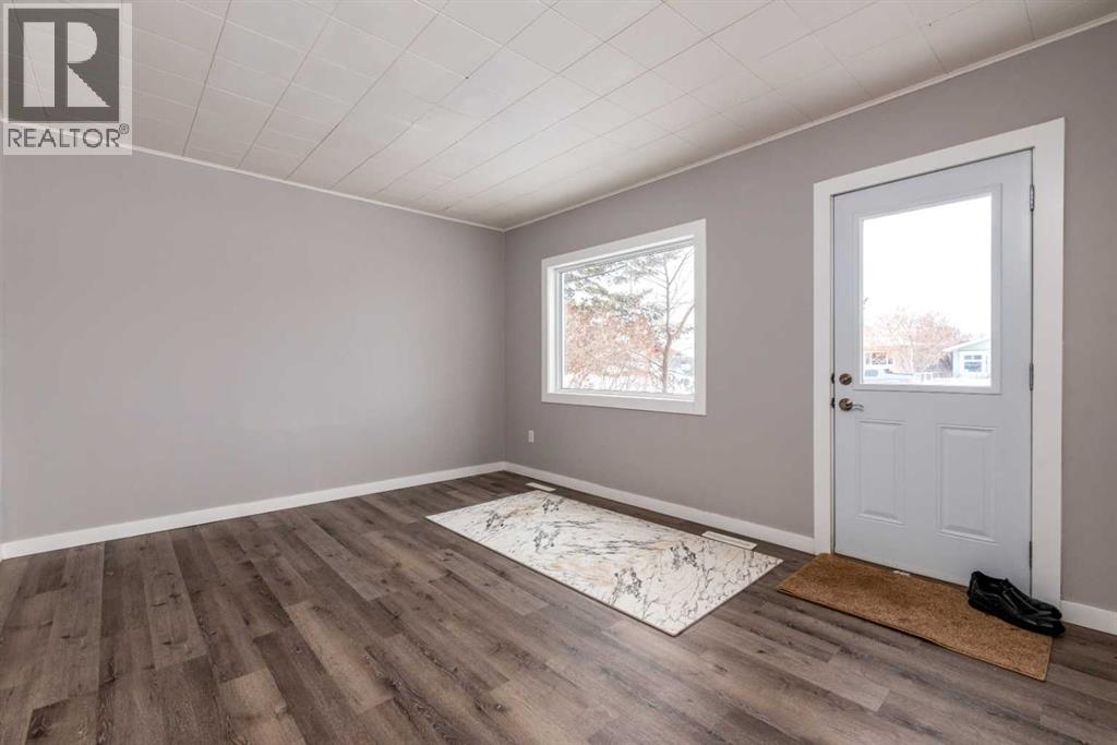 5603 50 Avenue, Lloydminster, Saskatchewan  S9V 0R3 - Photo 3 - A2274417