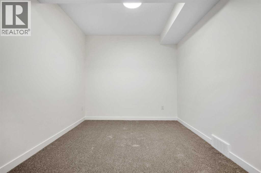 2352 7 Street Nw, Calgary, Alberta  T2M 1T1 - Photo 34 - A2270005