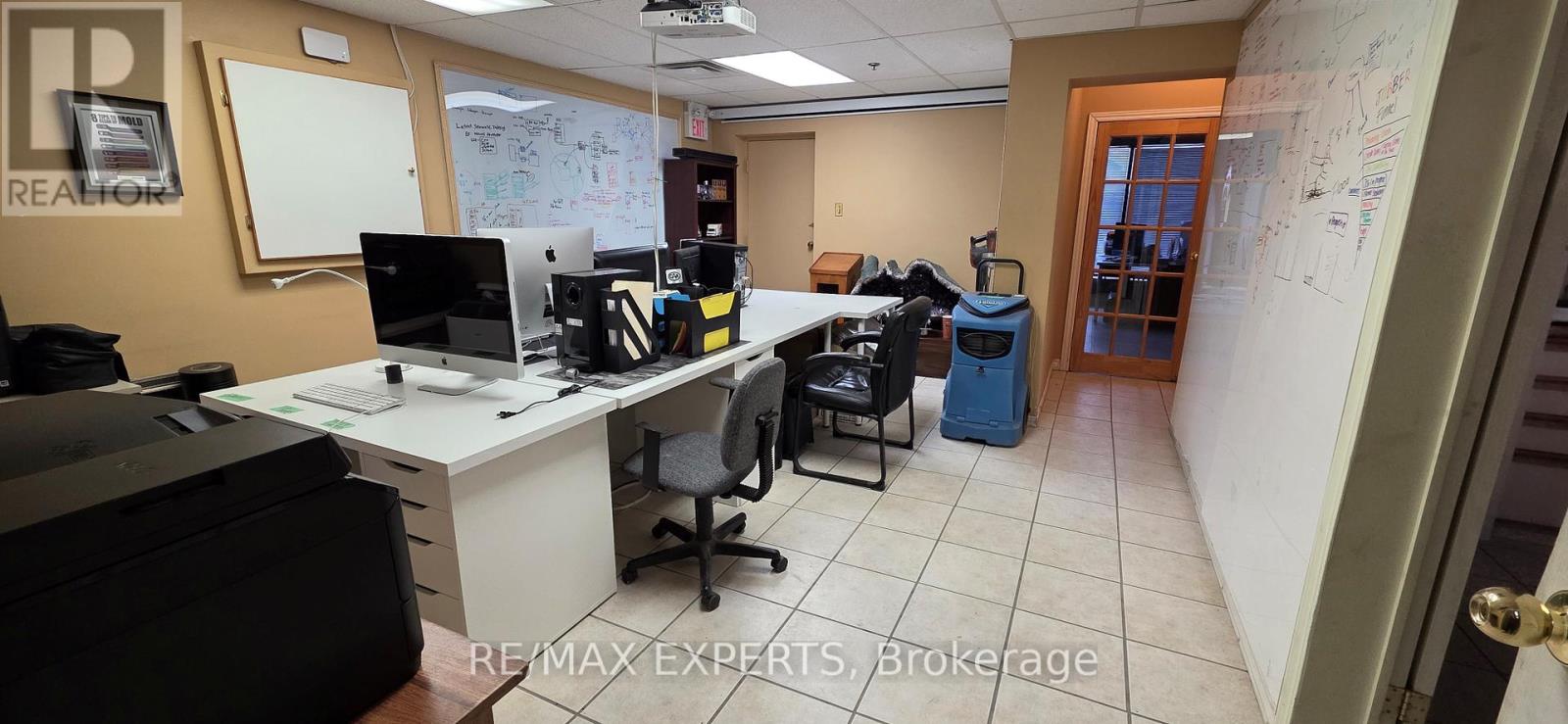 19 - 400 Creditstone Road, Vaughan, Ontario  L4K 3Z3 - Photo 7 - N12613964