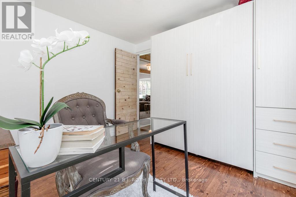 7 Oliver Drive, Tiny, Ontario L0L 2J0 - Photo 25 - S12613940