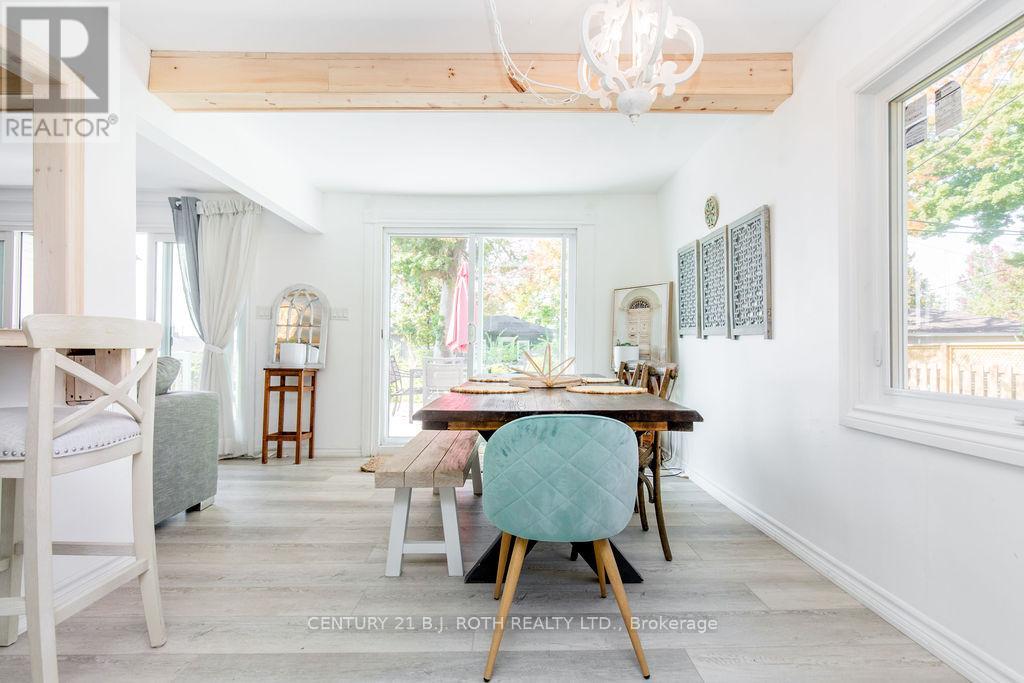 7 Oliver Drive, Tiny, Ontario L0L 2J0 - Photo 9 - S12613940