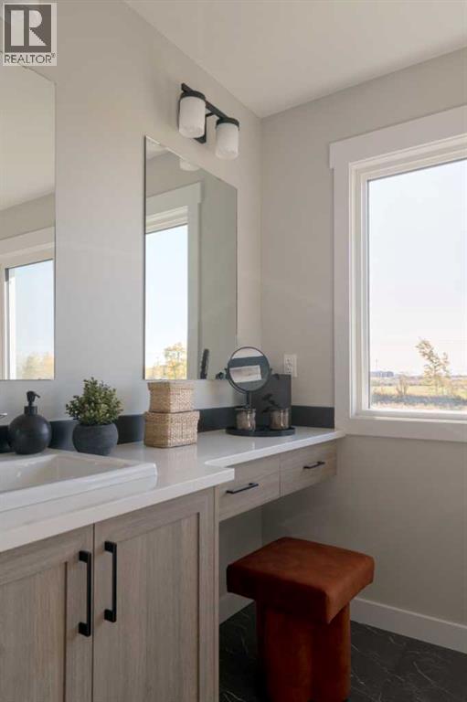 7 Wedderburn Gate, Okotoks, Alberta T1S 5X2 - Photo 6 - A2227749