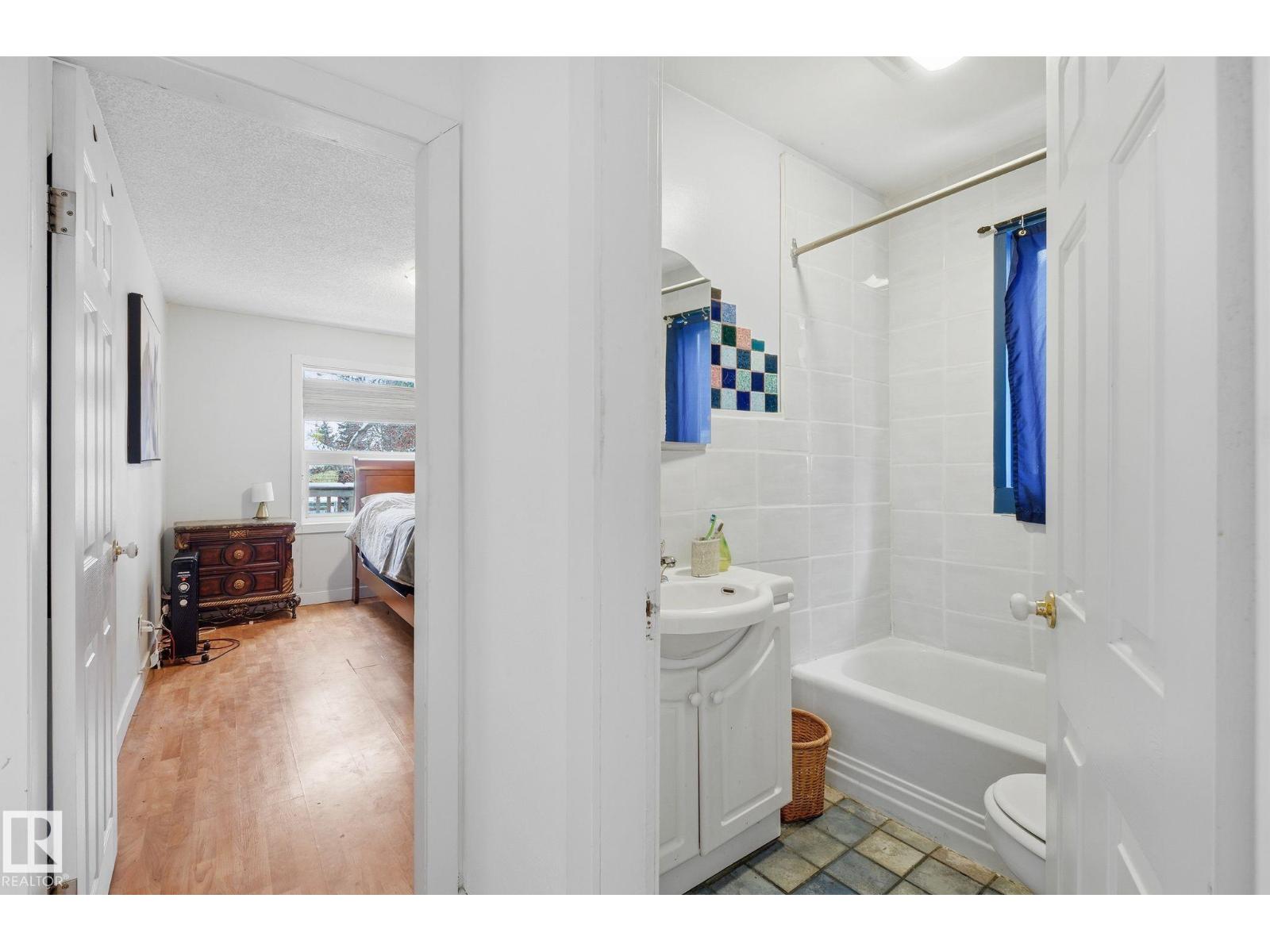 9705 87 Av Nw, Edmonton, Alberta  T6E 2N3 - Photo 15 - E4467745